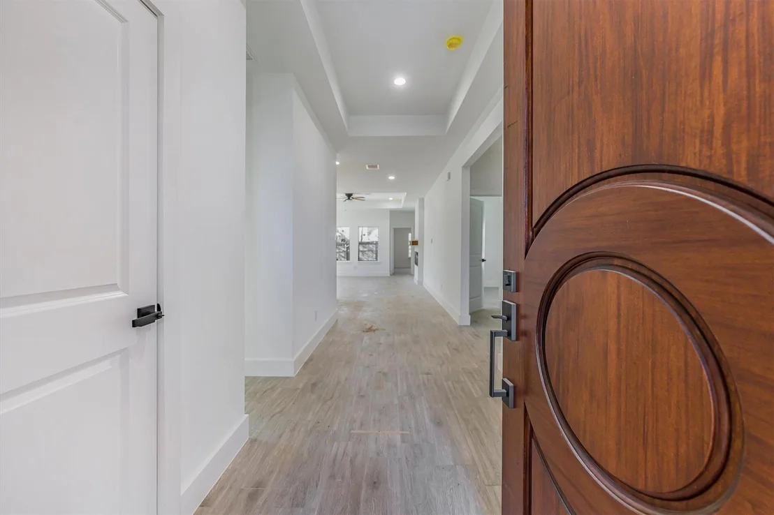 Photo of 10703 Hillside Drive