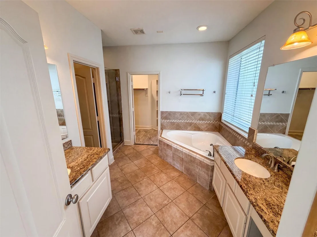 Photo of 15822 Maple Shores Drive