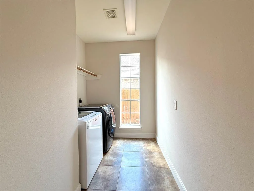 Photo of 522 Chickory Field Lane