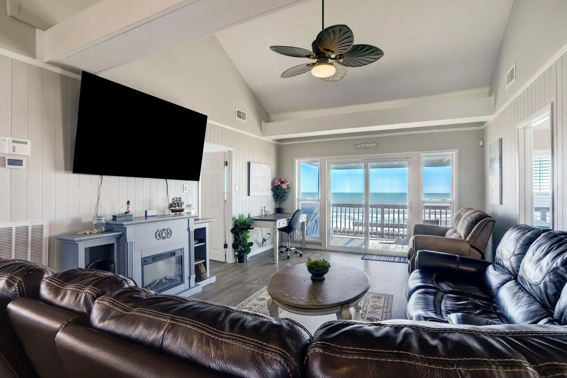 Photo of 814 Beach Drive
