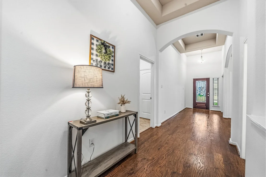Photo of 1806 Oak View Lane