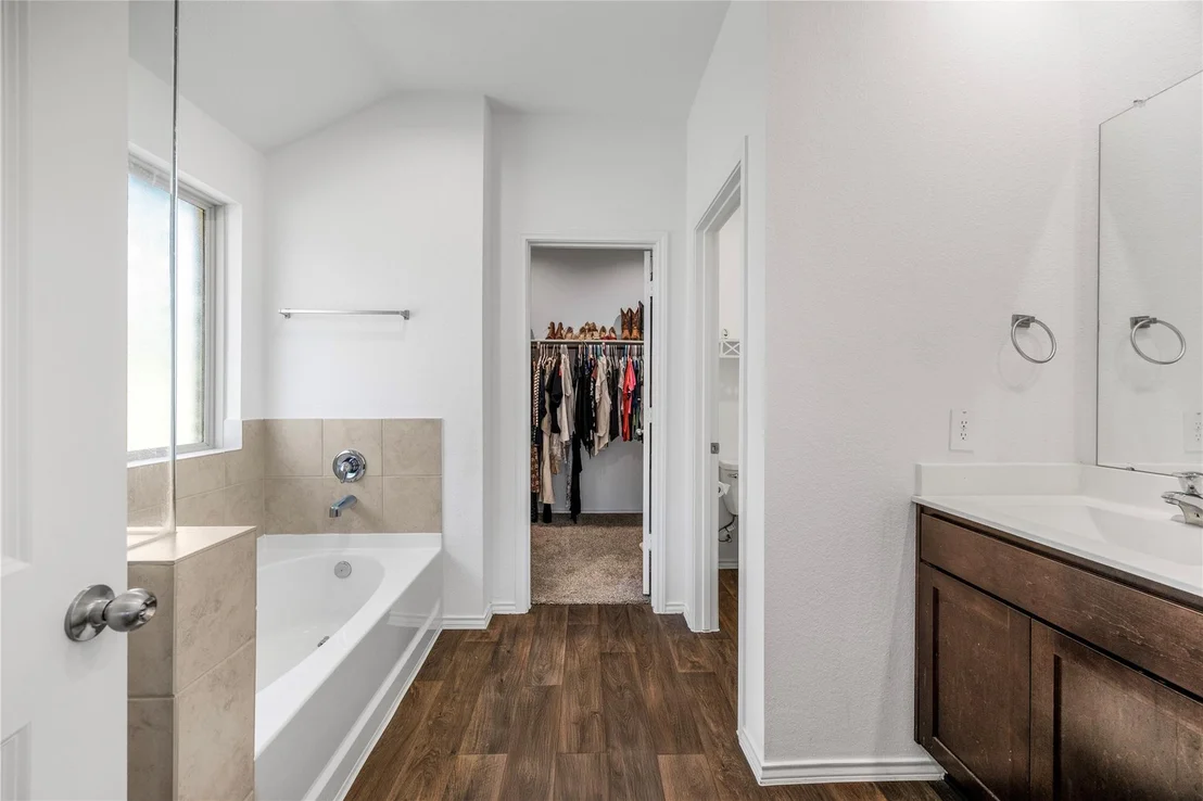 Photo of 2906 Roman Forest Boulevard