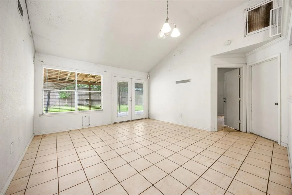 Photo of 18627 Spinney Lane Drive