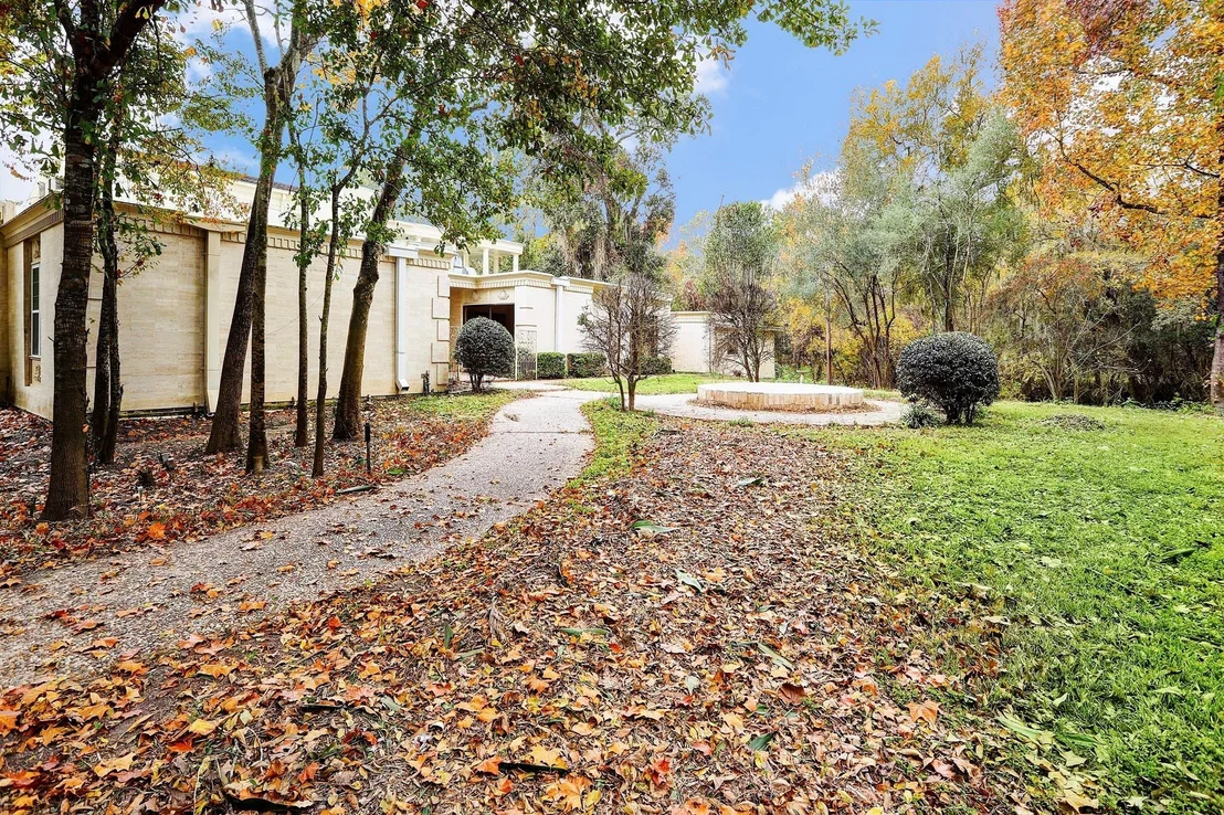 Photo of 415 White Wing Lane