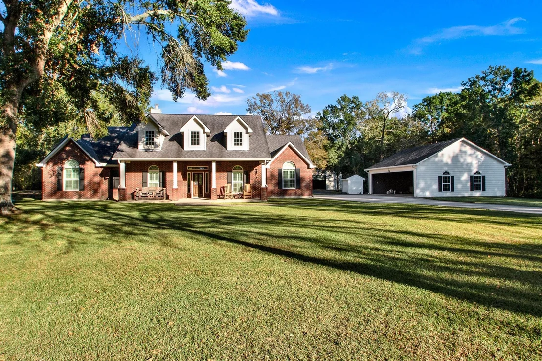Photo of 33402 Hillside Drive