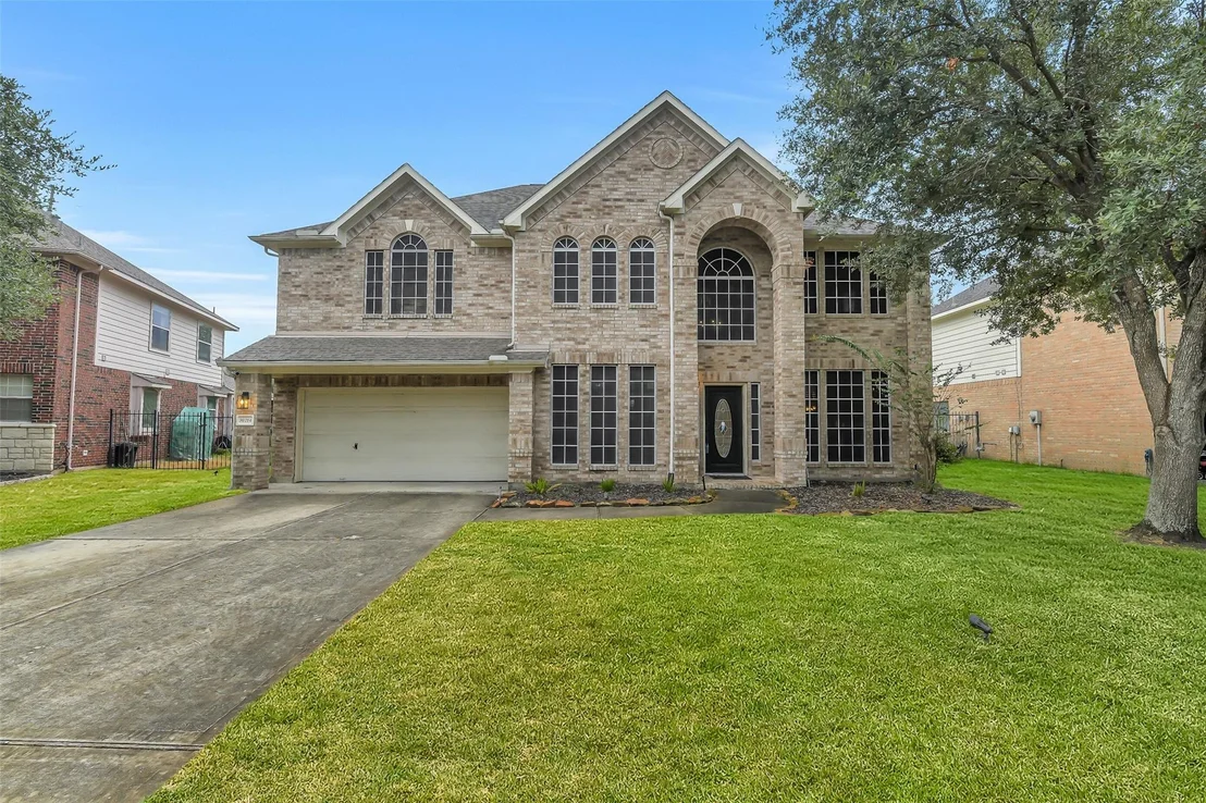 Photo of 30214 Vinebriar Drive