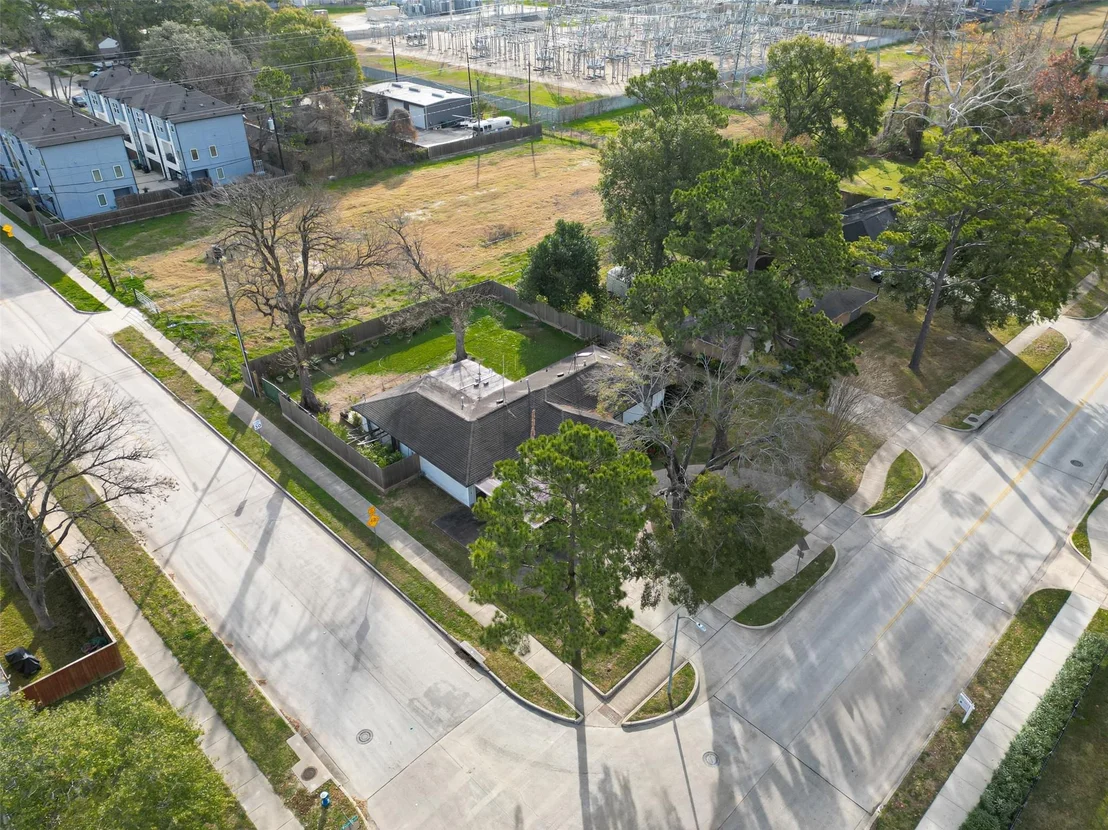 Photo of 1614 Wycliffe Drive