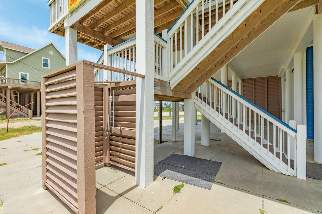 Photo of 998 Austin Drive