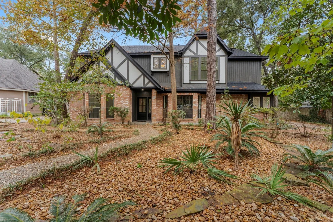 Photo of 6 Thornhedge Court