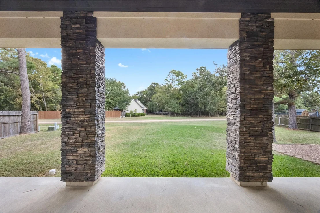 Photo of 12122 Hawthorne Drive