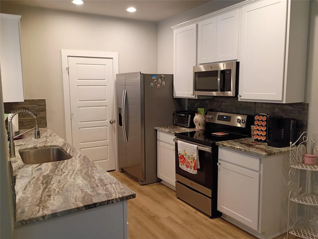 Photo of 11235 Glenforest Drive