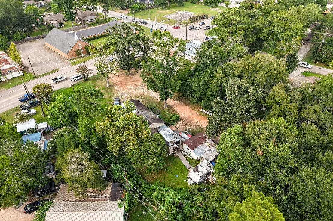 Photo of 425 Silverdale Dr