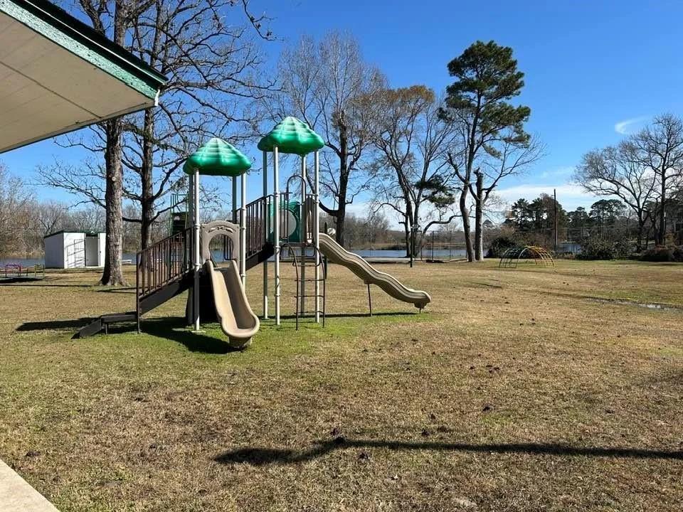 Photo of 302 Shady Glen Lane