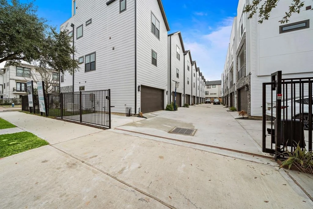 Photo of 2615 Jackson Street