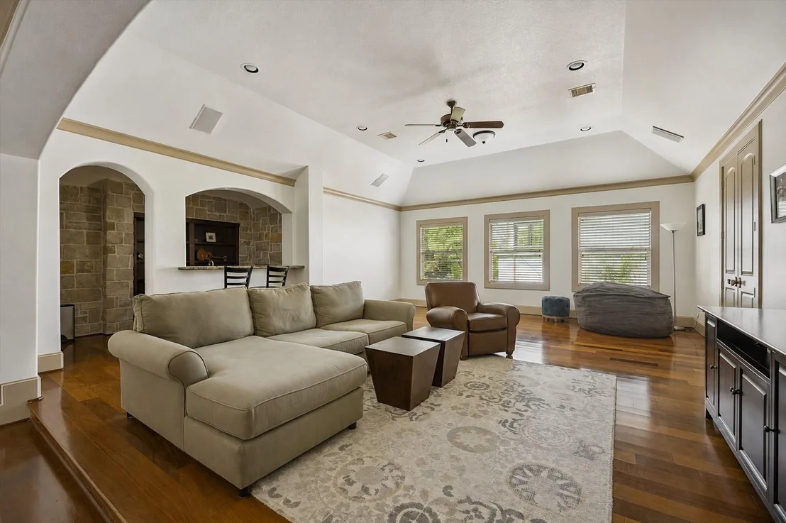 Photo of 6014 Rose Street