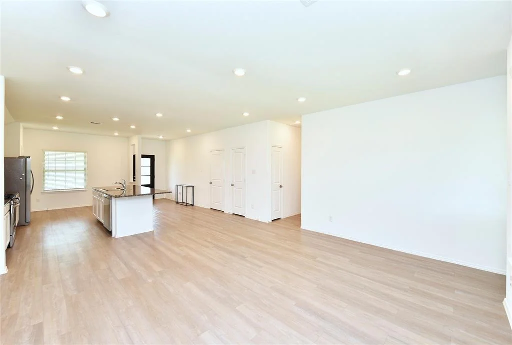Photo of 4935 Twin Summit Drive
