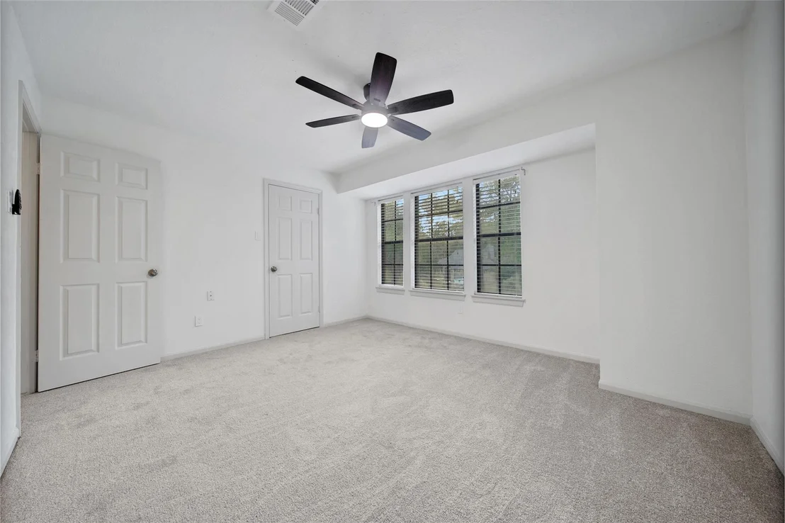 Photo of 34 Village Knoll Place