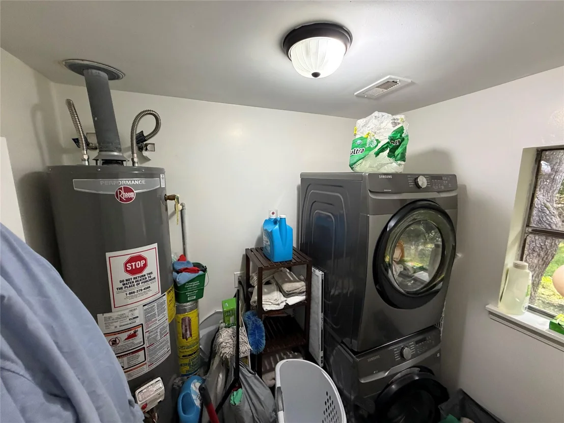 Photo of 606 Pine Tree Road
