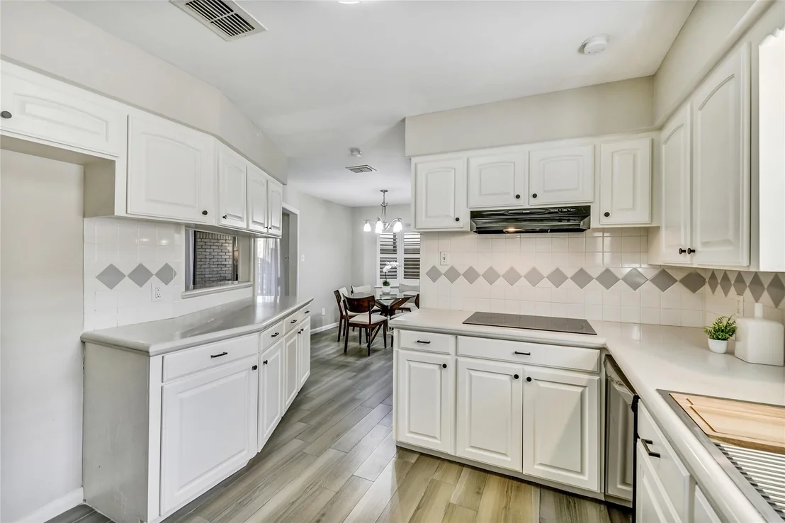 Photo of 7522 Deep Forest Drive
