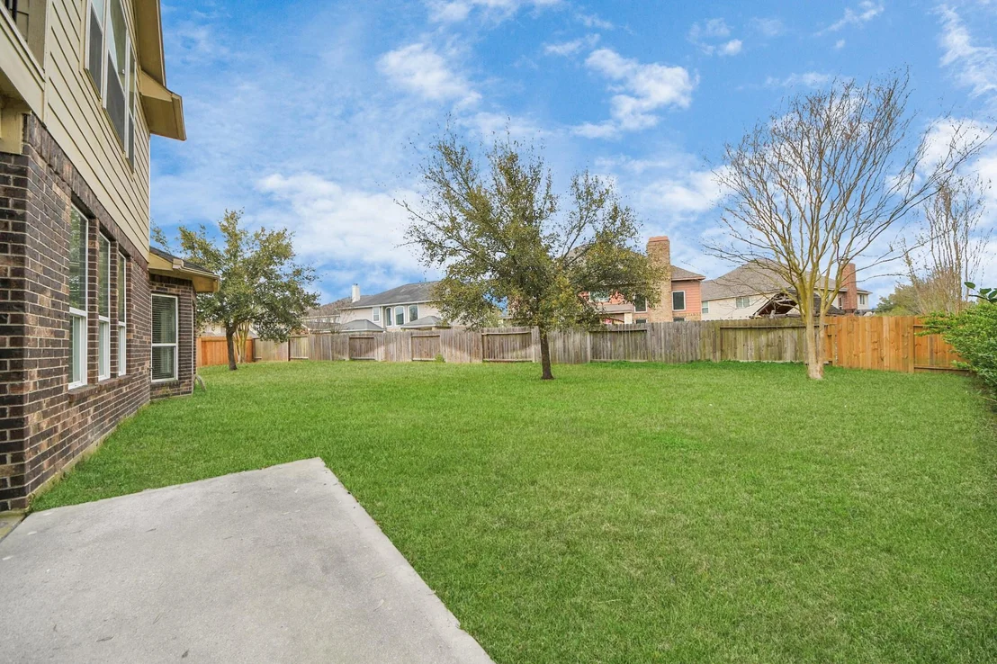 Photo of 18006 E Williams Bend Drive