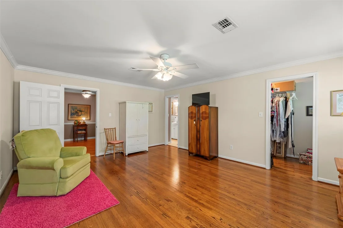 Photo of 815 Merry Lane