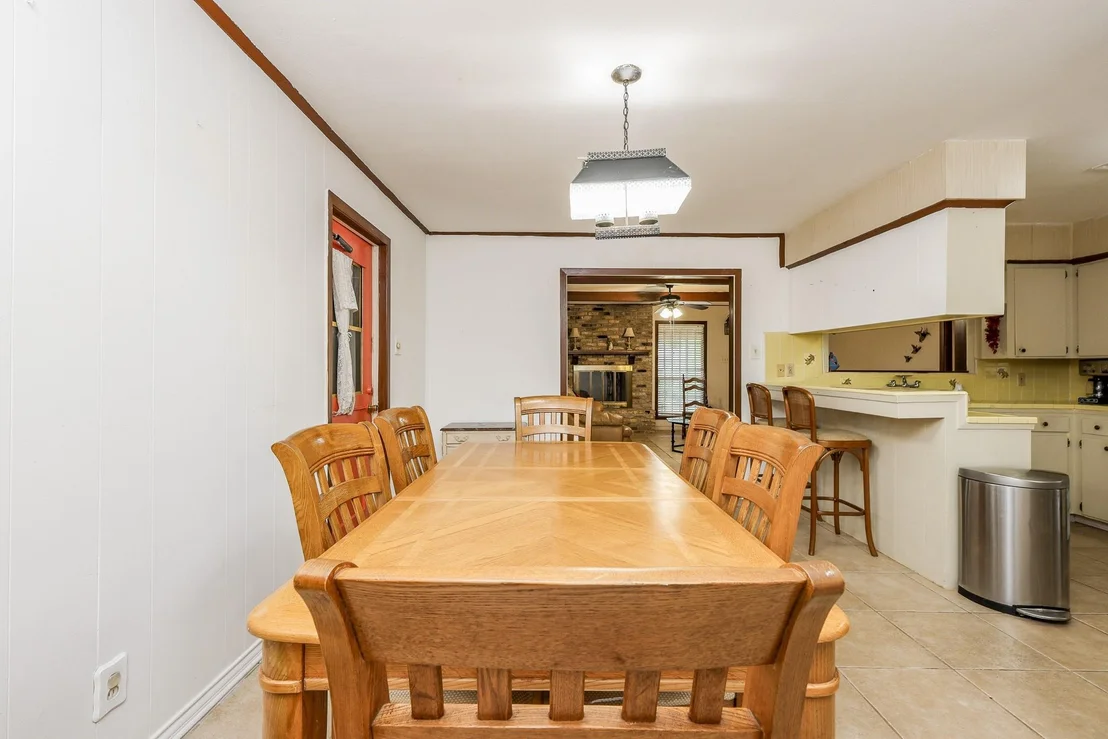 Photo of 6834 Hendon Lane