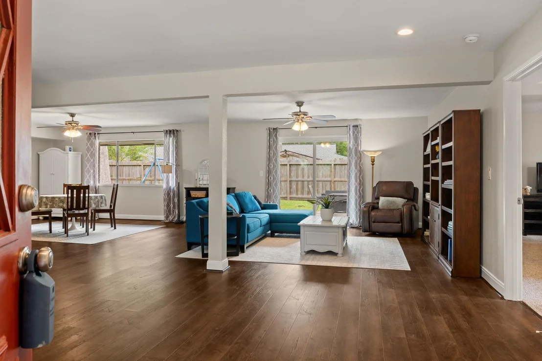 Photo of 1607 Richvale Lane