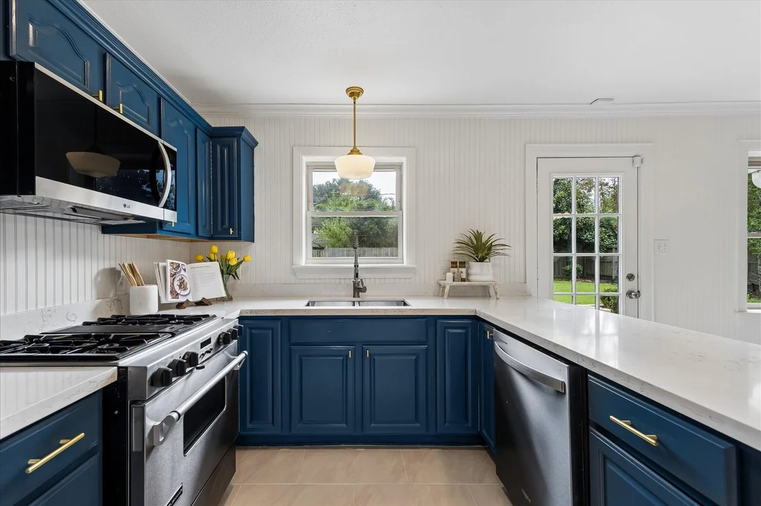 Photo of 2406 Brooktree Drive