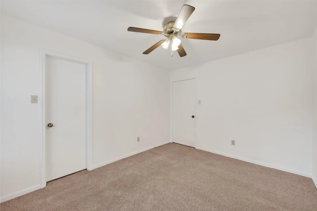 Photo of 17423 Saxon Drive