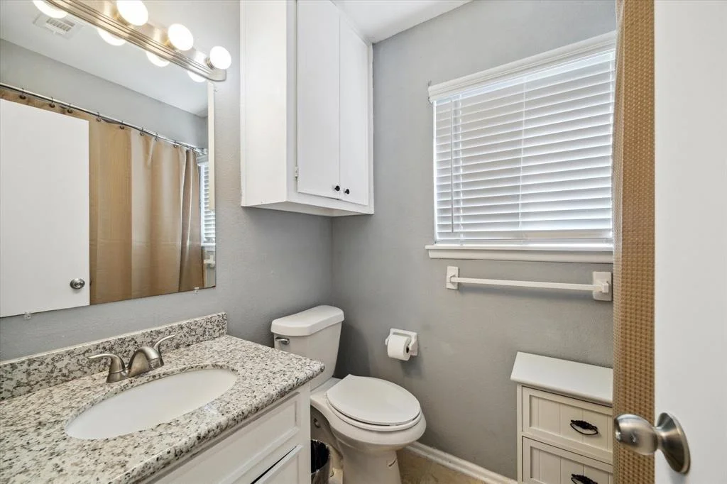Photo of 754 E Amherst Lane