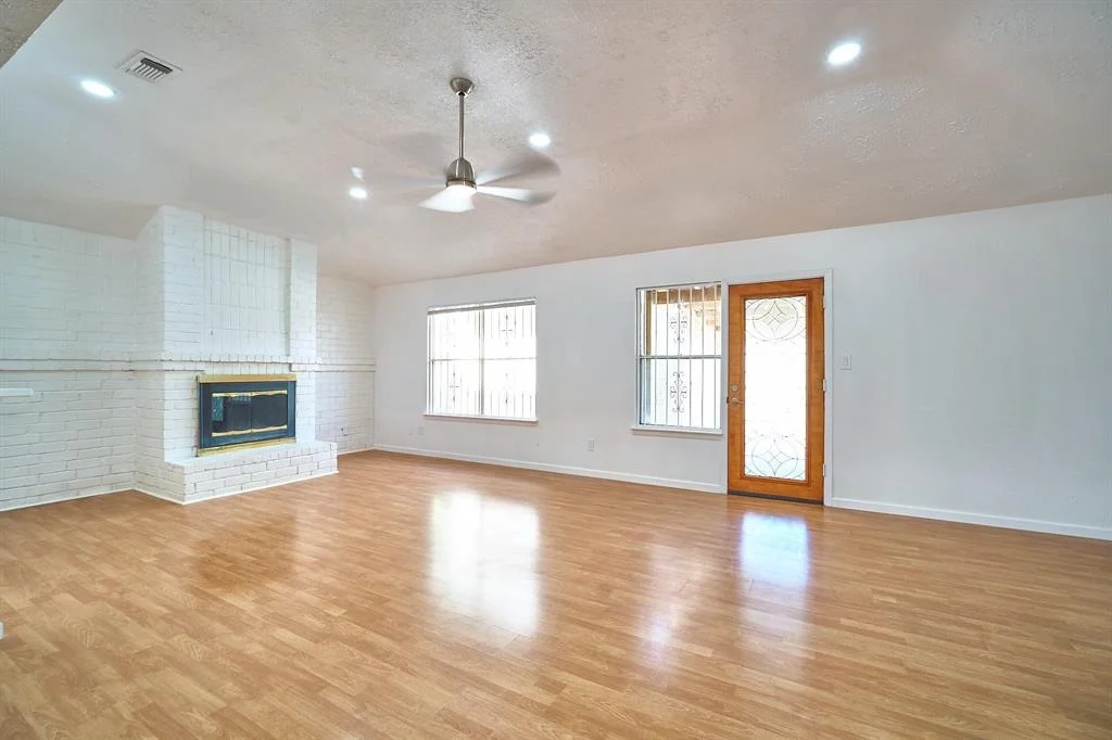 Photo of 13002 Becklin Lane