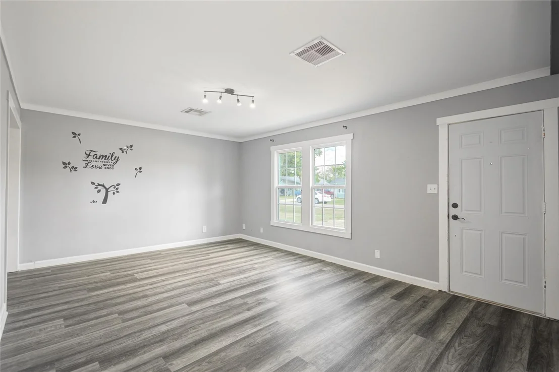 Photo of 609 Hurst Street
