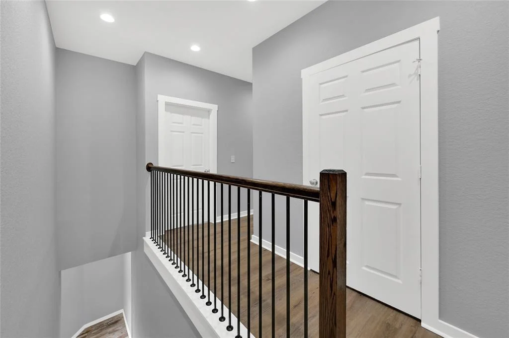 Photo of 16682 Meadowcroft