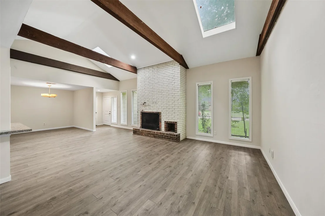 Photo of 1926 Maple Lakes Drive