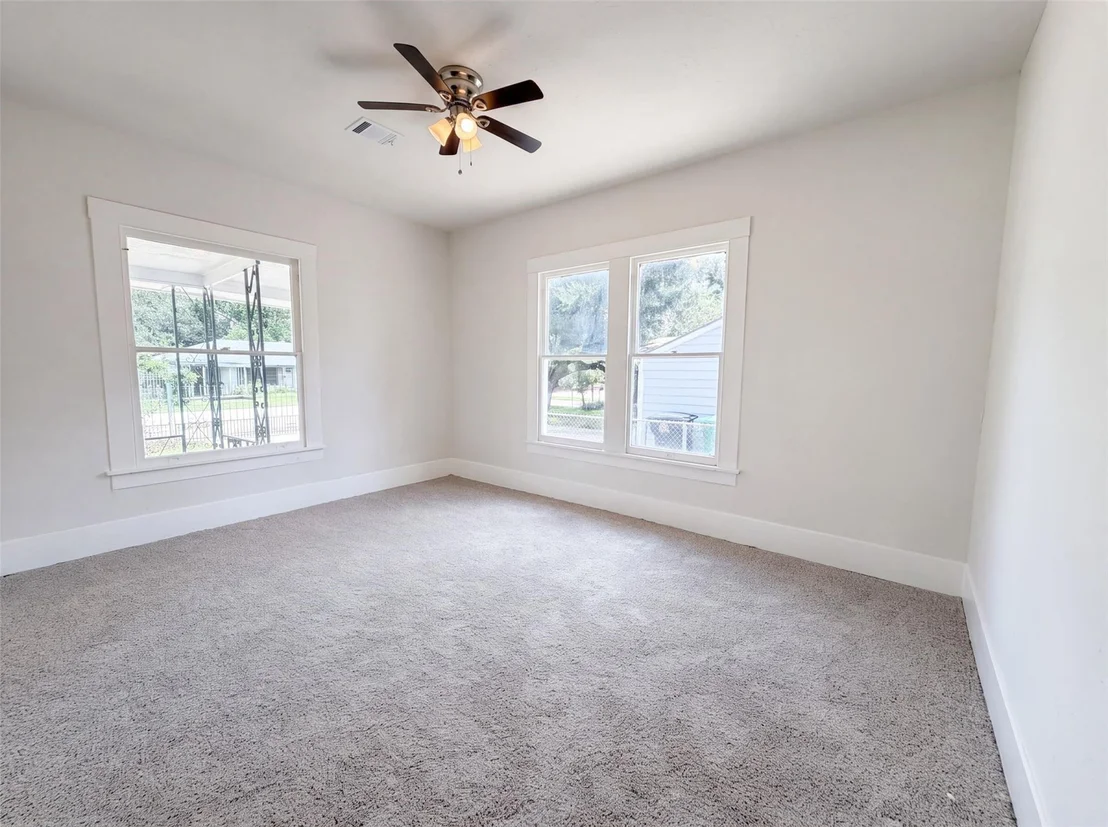 Photo of 714 Bolling Lane