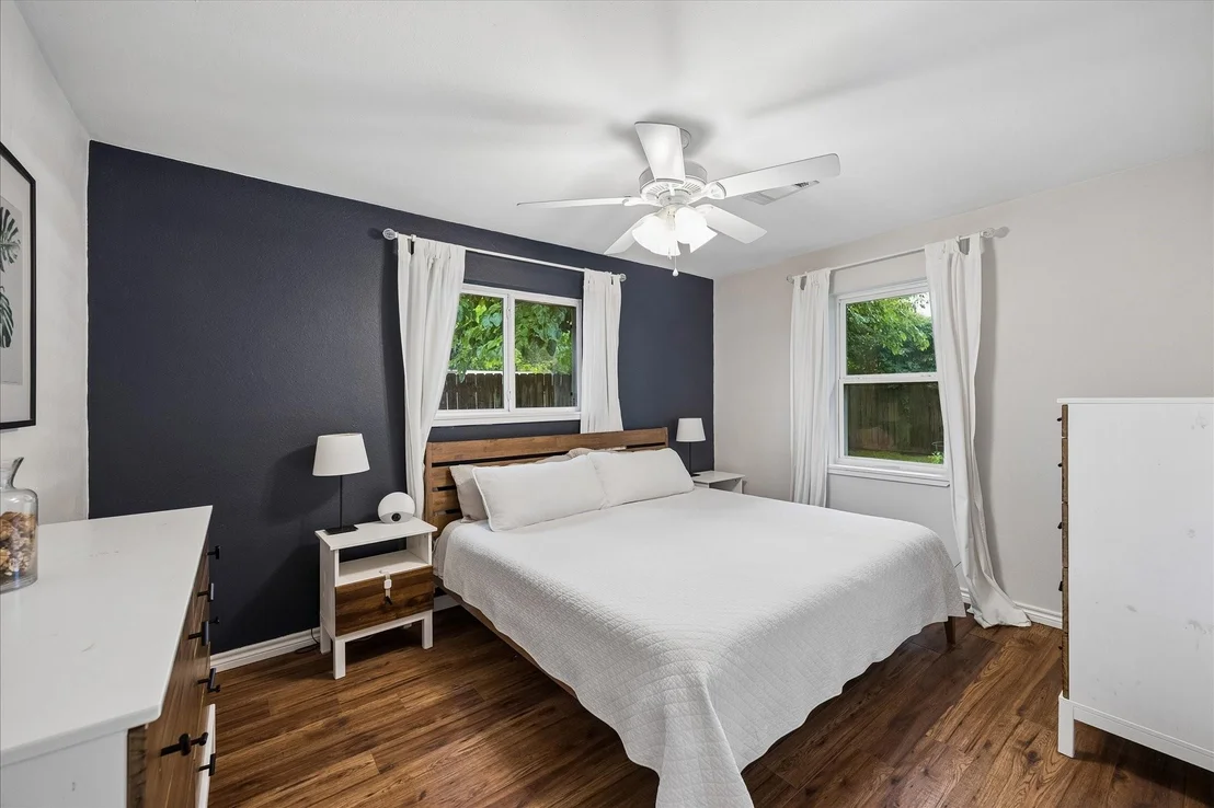 Photo of 1122 Sunny Drive
