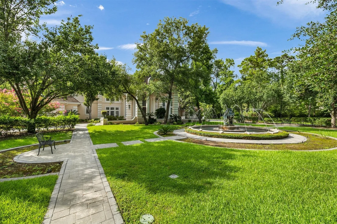 Photo of 205 Grogans Point Road