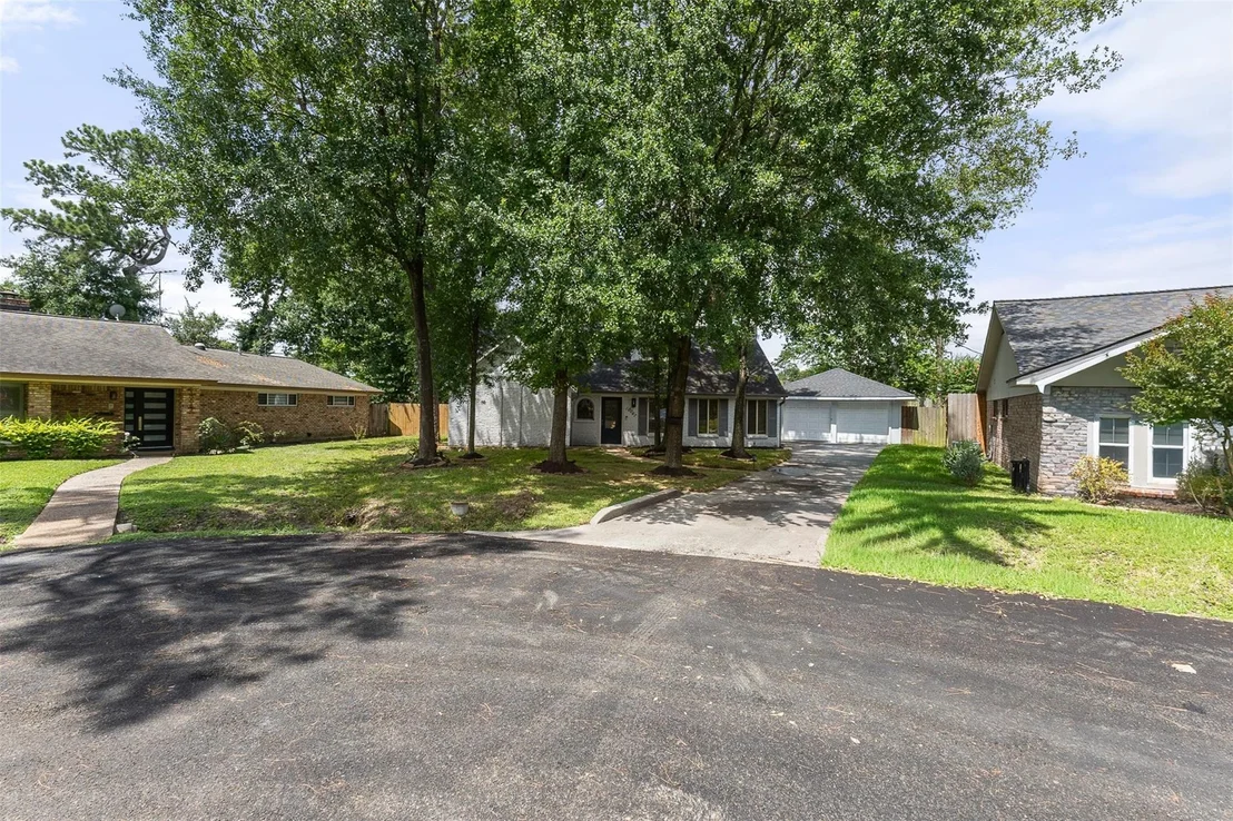 Photo of 10067 Briarwild Lane