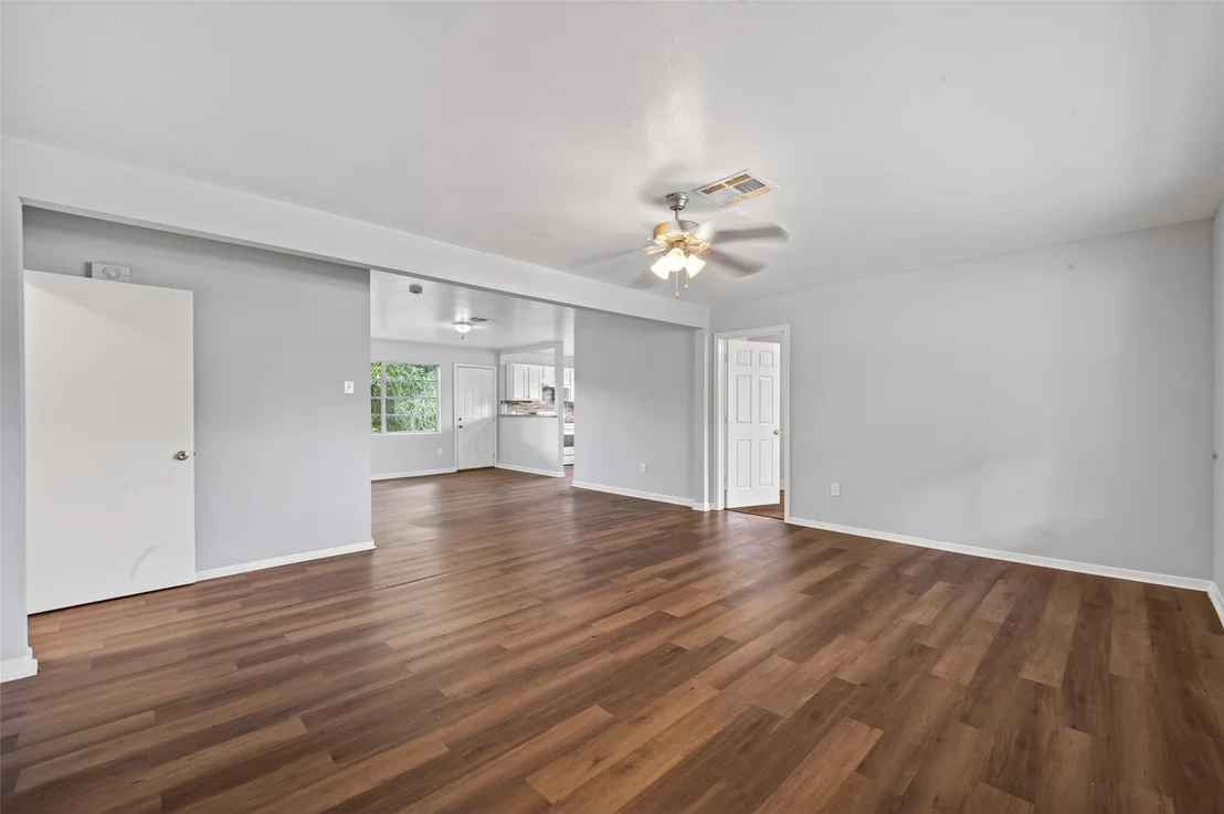 Photo of 3918 Tavenor Lane