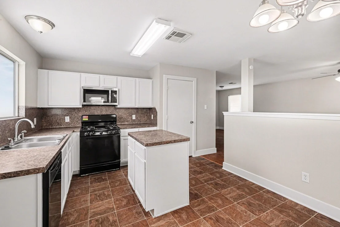Photo of 817 Dragonfly Drive