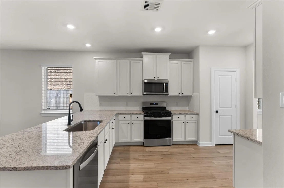 Photo of 6167 White Spruce Drive