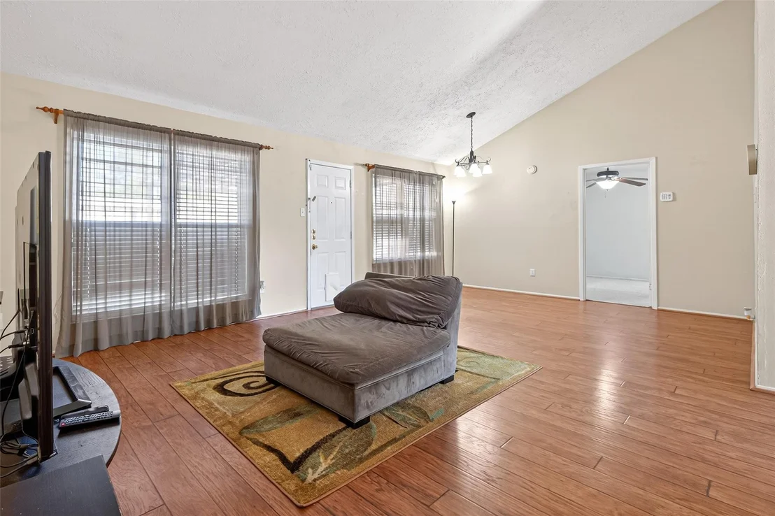 Photo of 4726 Whispering Rock Lane