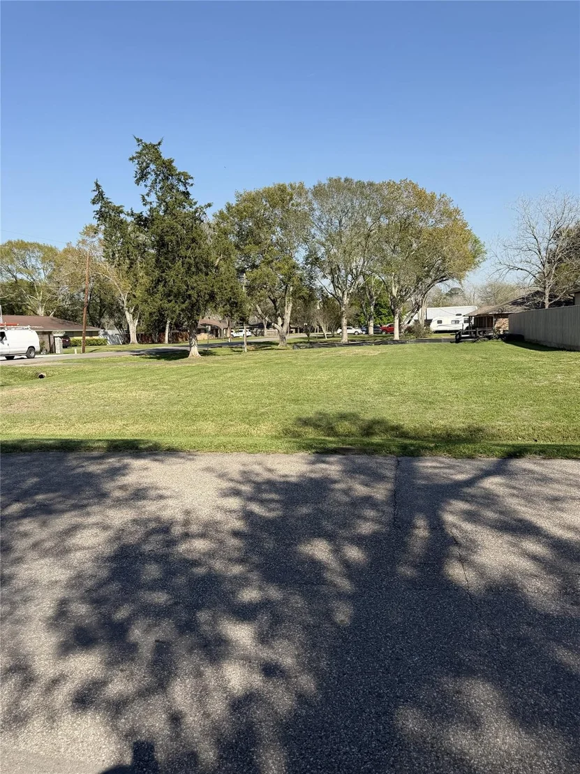Photo of 2719 West Street