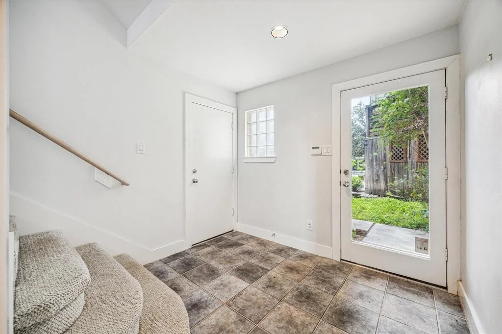 Photo of 242 Knox Street