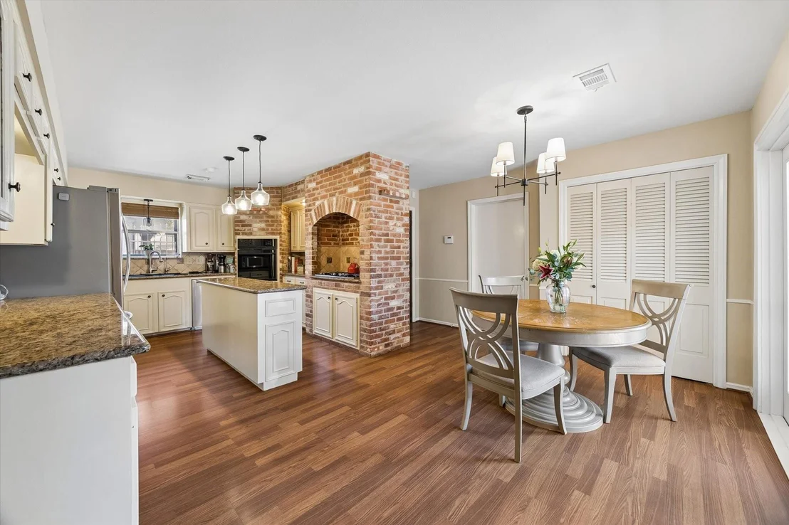 Photo of 4902 Clift Haven Drive