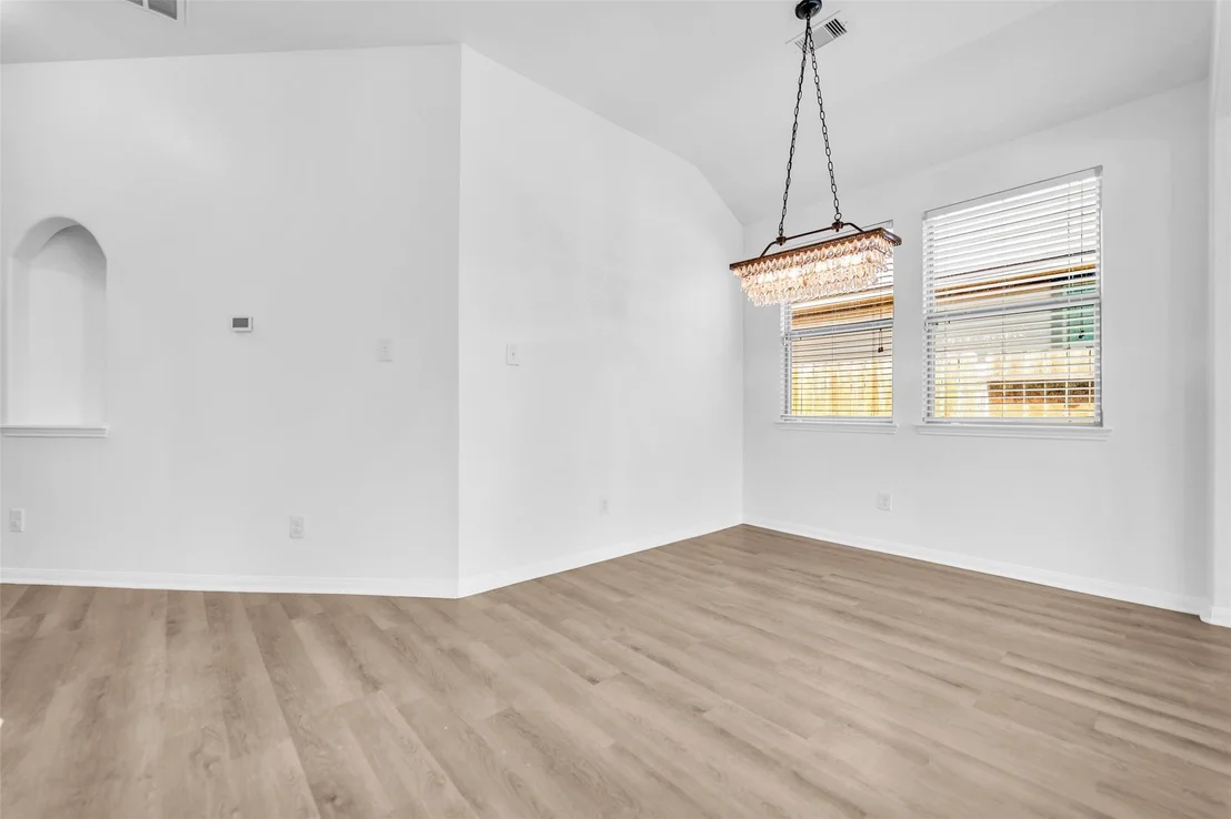 Photo of 4707 Waukegan Road