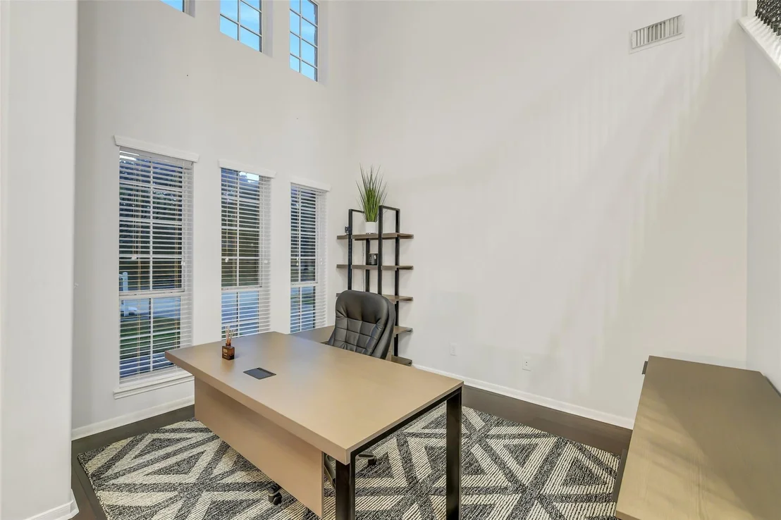 Photo of 30214 Vinebriar Drive