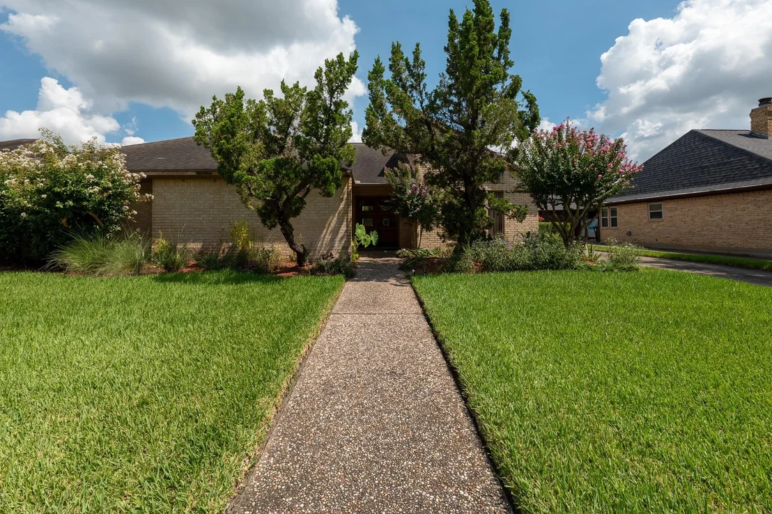 Photo of 7926 Quail Meadow Drive