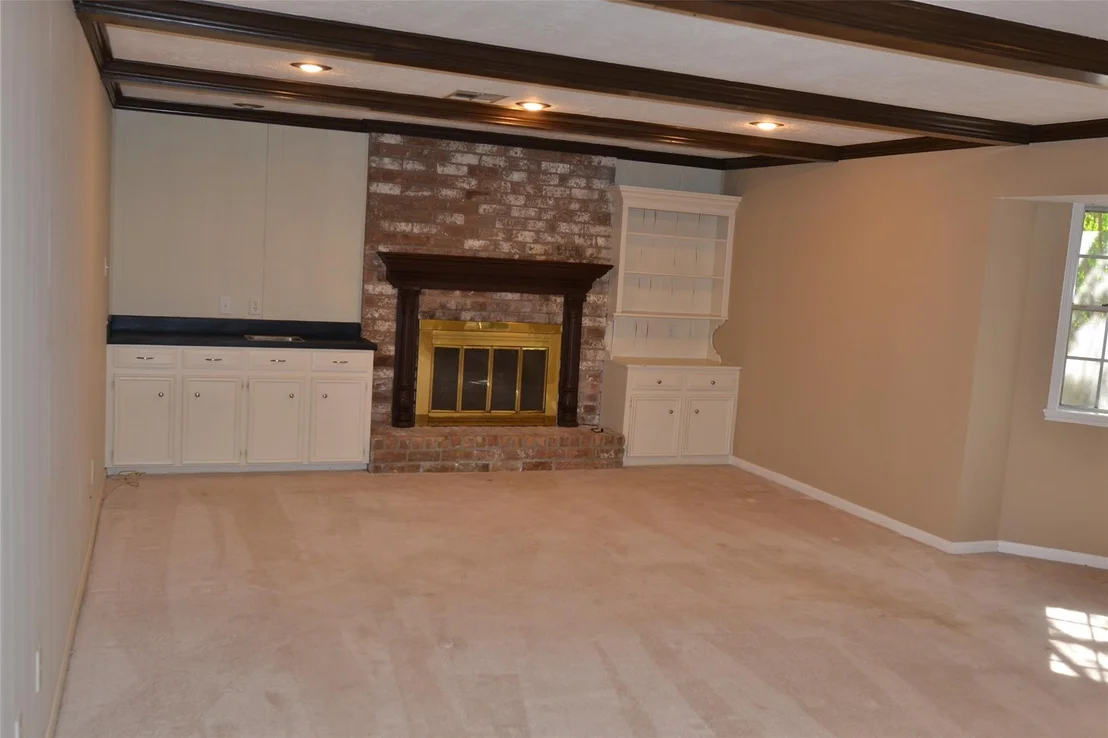 Photo of 1223 Longledge Drive