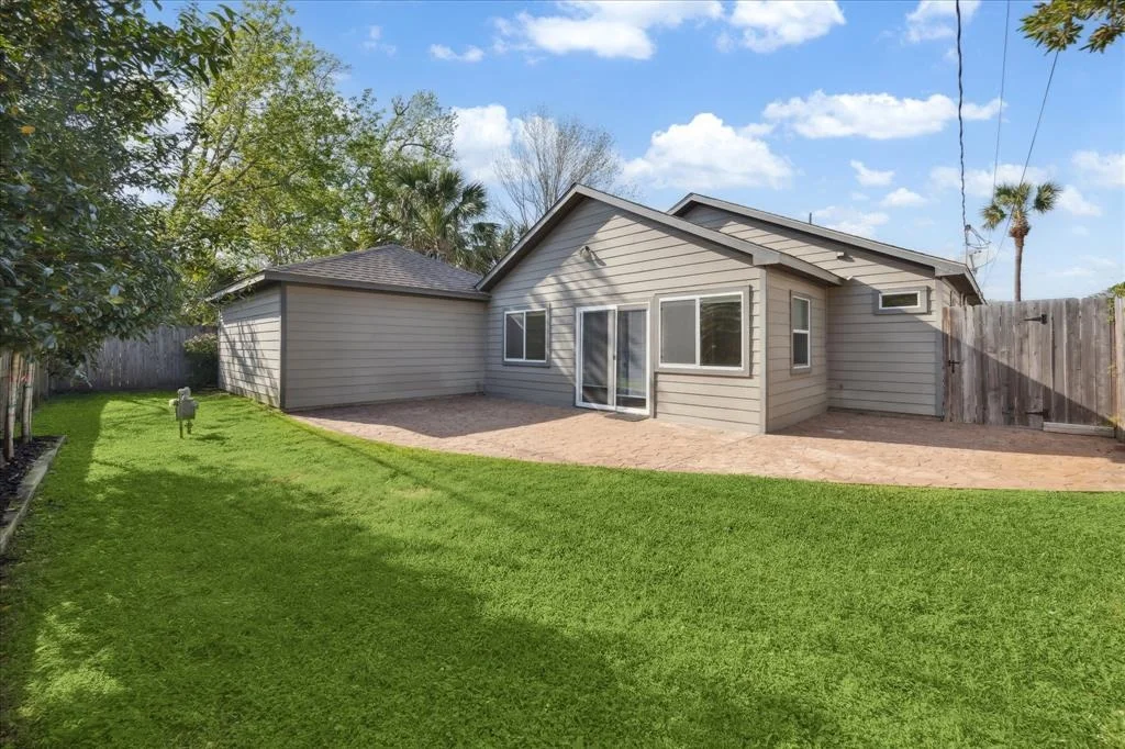 Photo of 1501 Ebony Lane